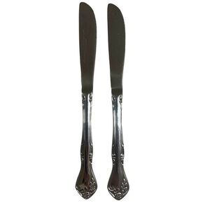2 Reed and Barton Stainless Dinner Knife Heritage Mint Small Knife